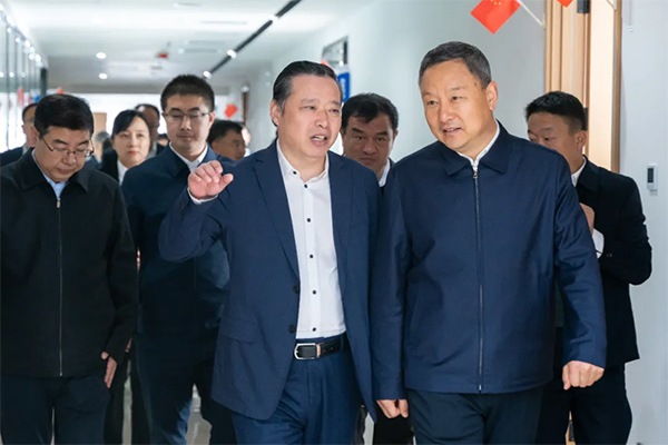 共建智慧交通！徐工集团与山西路桥集团签署战略协议