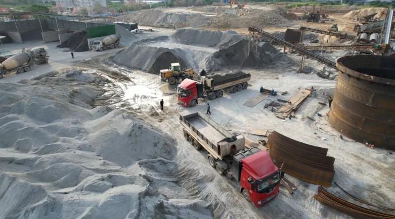 既“稳”又“值”，徐工新能源重卡书写砂石运输场景新答卷